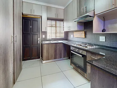 2 Bedroom Townhouse For Sale in Boksburg - HNsQ.webp