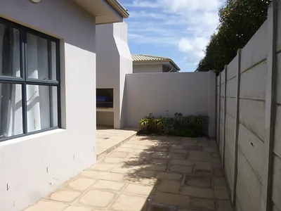 3 Bedroom House To Rent in Blouberg - img