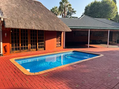 4 Bedroom House For Sale in Vereeniging - kOzP.webp