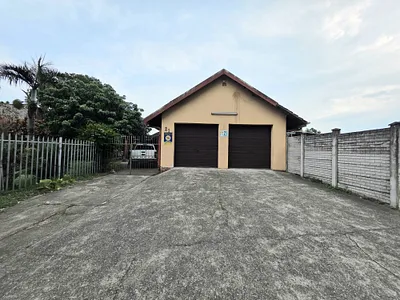 3 Bedroom House For Sale in Richards Bay - HLw8.webp