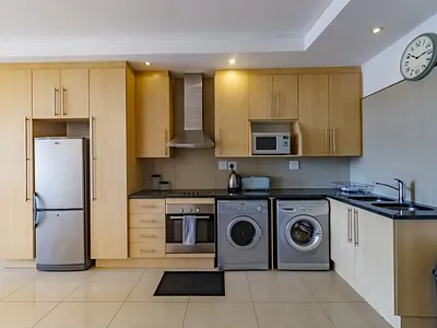 2 Bedroom Apartment For Sale in Sandton - 52oY.webp