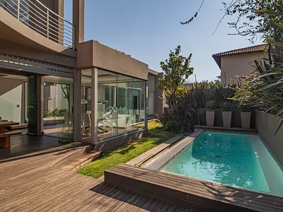 4 Bedroom Townhouse For Sale in Bedfordview - 14gV.webp