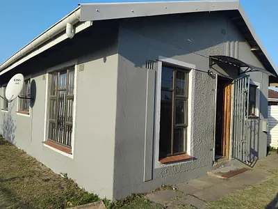 3 Bedroom House For Sale in Esikhawini - ezUq.webp