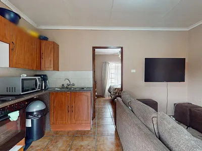 1 Bedroom Apartment For Sale in Potchefstroom - qmPZ.webp