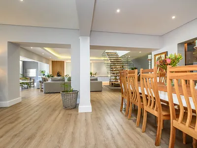 4 Bedroom House For Sale in Port Elizabeth - Wov6.webp