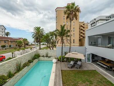 4 Bedroom House For Sale in Port Elizabeth - img