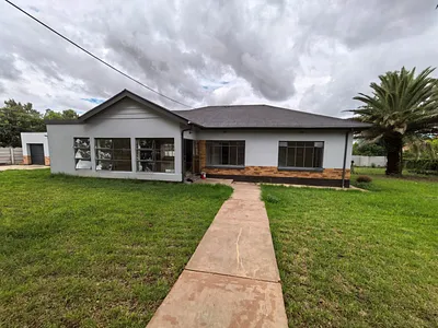 3 Bedroom House For Sale in Parys - img