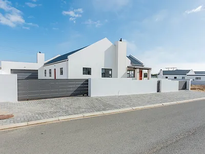 4 Bedroom House For Sale in St Helena Bay - img