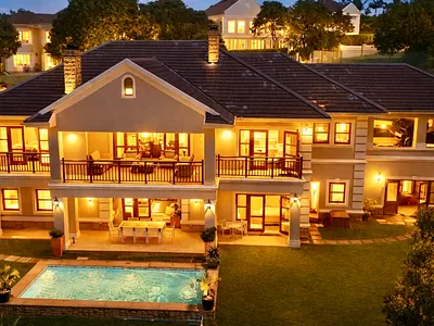 4 Bedroom Townhouse For Sale in Hillcrest - img