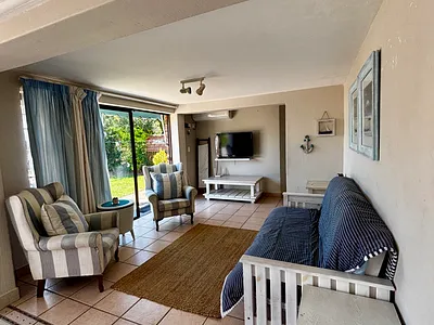 2 Bedroom Townhouse To Rent in Plettenberg Bay - img