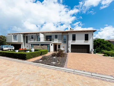 3 Bedroom Townhouse For Sale in Langebaan - pFgv.webp