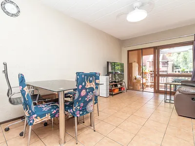 2 Bedroom Apartment For Sale in Sandton - LW7z.webp