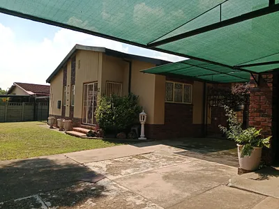 3 Bedroom House For Sale in Alberton - img