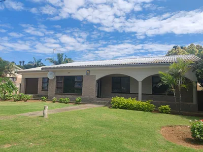 4 Bedroom House For Sale in Despatch - img