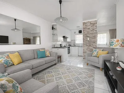 2 Bedroom Townhouse For Sale in Port Elizabeth - img