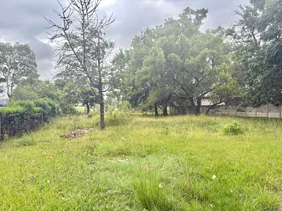 Vacant Land For Sale in Kilbarchan, Newcastle - YyR6.webp