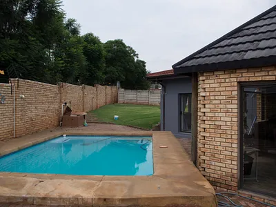 4 Bedroom House To Rent in Krugersdorp - img