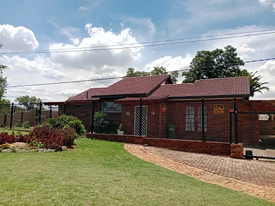 3 Bedroom House For Sale in Alberton - img