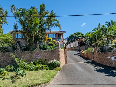 4 Bedroom House For Sale in Durban - 6Qf0.webp