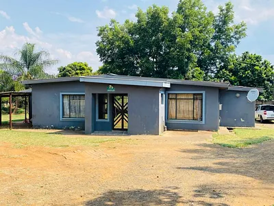 7 Bedroom House For Sale in Louis Trichardt - siRr.webp
