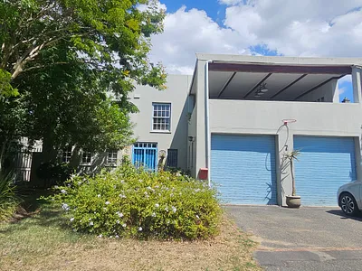 4 Bedroom House To Rent in Paarl - 7n5x.webp