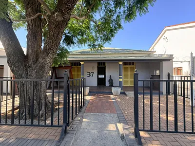 Commercial Property For Sale in Worcester - img