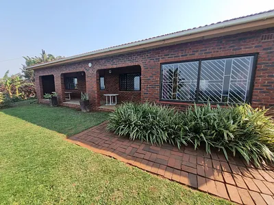 4 Bedroom House For Sale in Elysium - qFzO.webp
