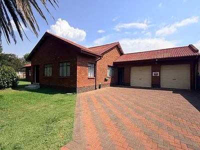 3 Bedroom House To Rent in Kriel - img