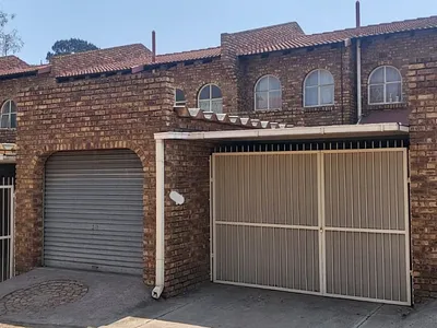 3 Bedroom Apartment For Sale in Middelburg - A3xh.webp