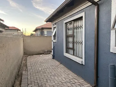 3 Bedroom House For Sale in Vanderbijlpark - dufT.webp