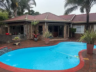 4 Bedroom House For Sale in Witbank - img