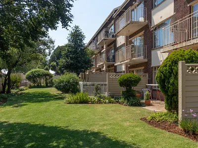 2 Bedroom Apartment For Sale in Kempton Park - img