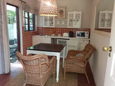 1 Bedroom Apartment To Rent in Sandton - 5S2T.webp