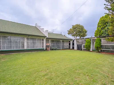 4 Bedroom House For Sale in Johannesburg - img