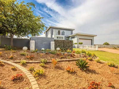 4 Bedroom Townhouse For Sale in Vaal Marina - img