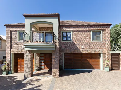 4 Bedroom House For Sale in Port Alfred - u78P.webp