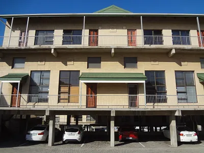 1 Bedroom Apartment For Sale in Port Elizabeth - iT1Y.webp