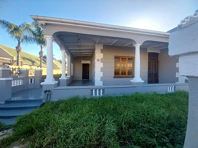 3 Bedroom House For Sale in Worcester - njxx.webp