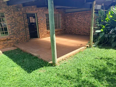 2 Bedroom House To Rent in Pretoria - img