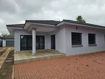 3 Bedroom House For Sale in Brakpan - sKzw.webp