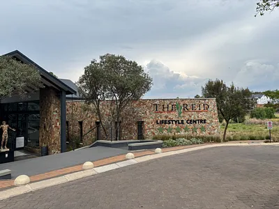 2 Bedroom Apartment For Sale in Sandton - sPSU.webp