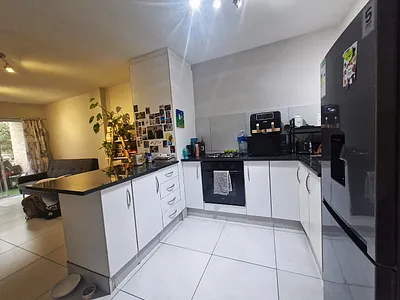 2 Bedroom Apartment To Rent in Durbanville - IwI0.webp