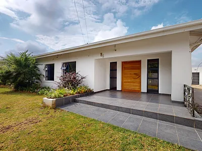 3 Bedroom House For Sale in Germiston - 9gzi.webp