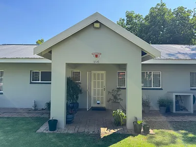 4 Bedroom House For Sale in Meyerton - K7Gi.webp