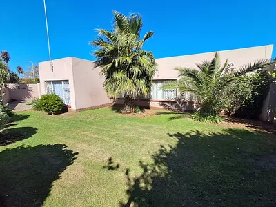4 Bedroom House To Rent in Vanderbijlpark - eV0n.webp