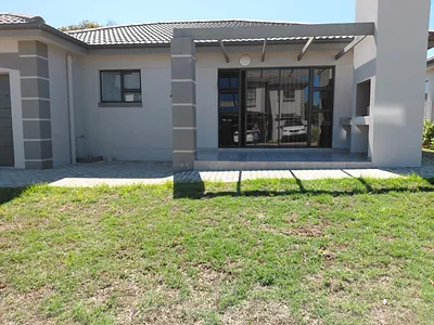 2 Bedroom Townhouse To Rent in Groot Brakrivier - zXGY.webp