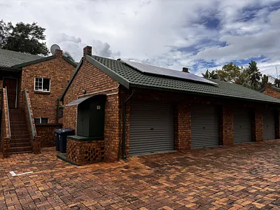 2 Bedroom Townhouse For Sale in Pretoria - img