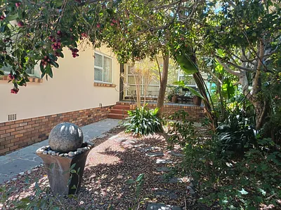4 Bedroom House For Sale in Bellville - Reyy.webp