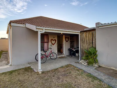 2 Bedroom Townhouse For Sale in Gordons Bay - BWXI.webp