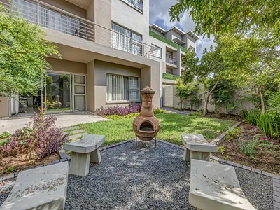 3 Bedroom Apartment For Sale in Sandton - 4UZ9.webp